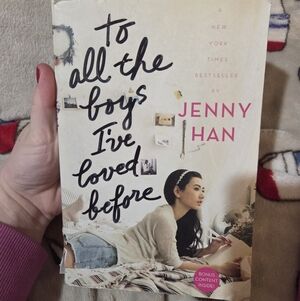 📚3/$7 To All the Boys I've Loved Before Book